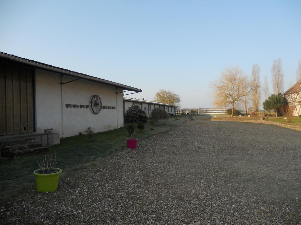 Ferme Les Rousseaux Bed and Breakfast La Belliole Esterno foto